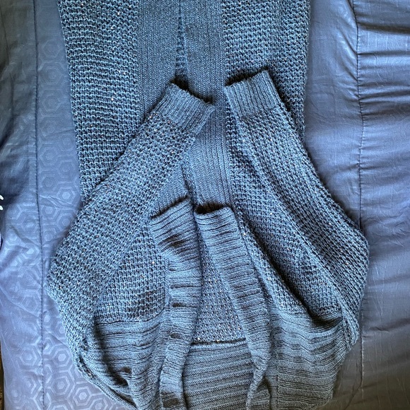 Candies gray long cardigan sweater with gold sequins - Picture 3 of 5